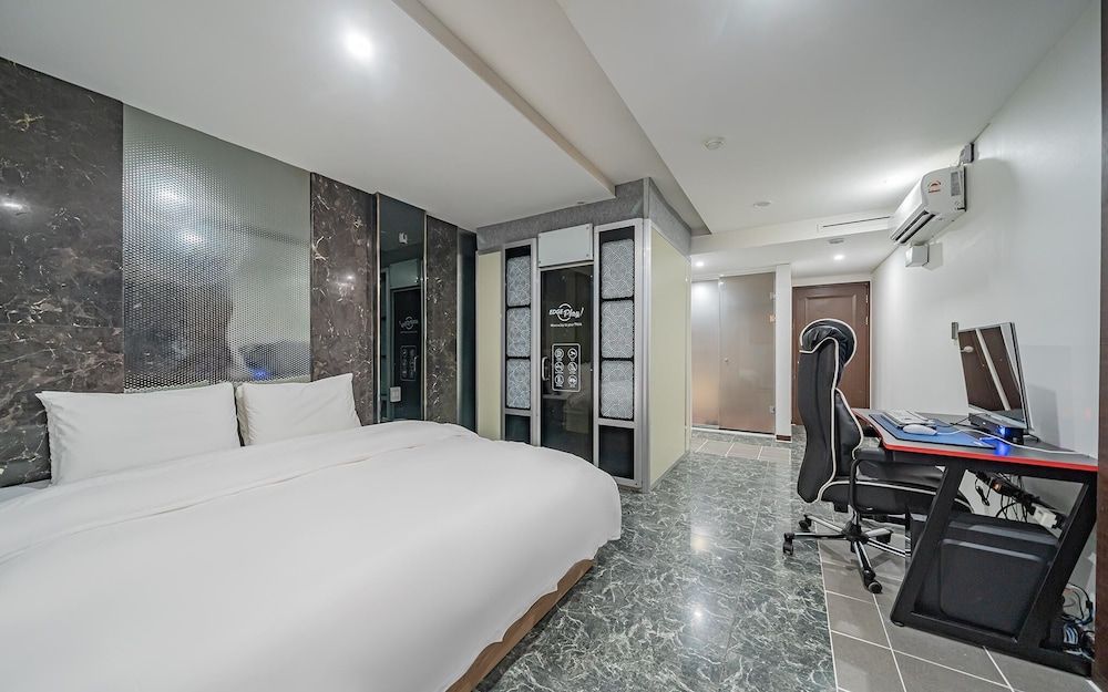 Nowon Film 372 Hotel Room (Special room karaoke (hinoki bath wav) 11