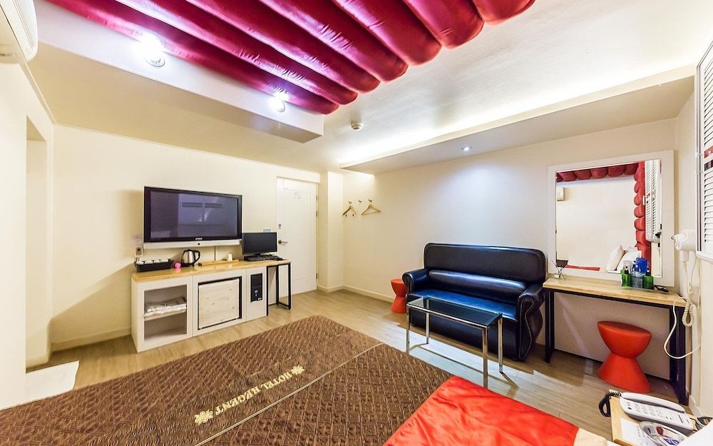 undefined Wangsimni Regent Hotel 5