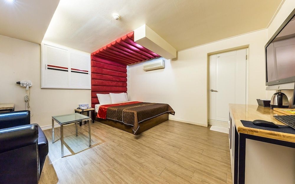 undefined Wangsimni Regent Hotel