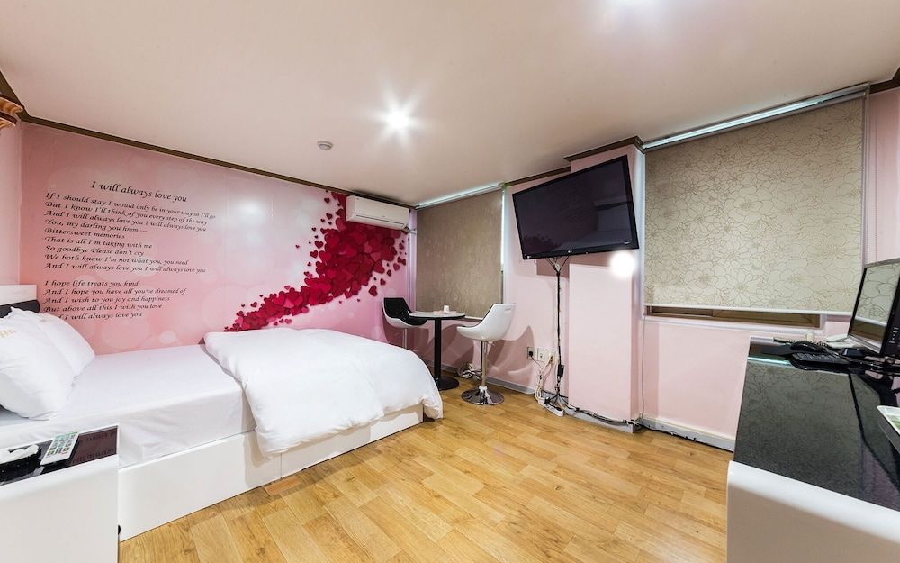 undefined Cheongnyangni Dongbu Motel 8