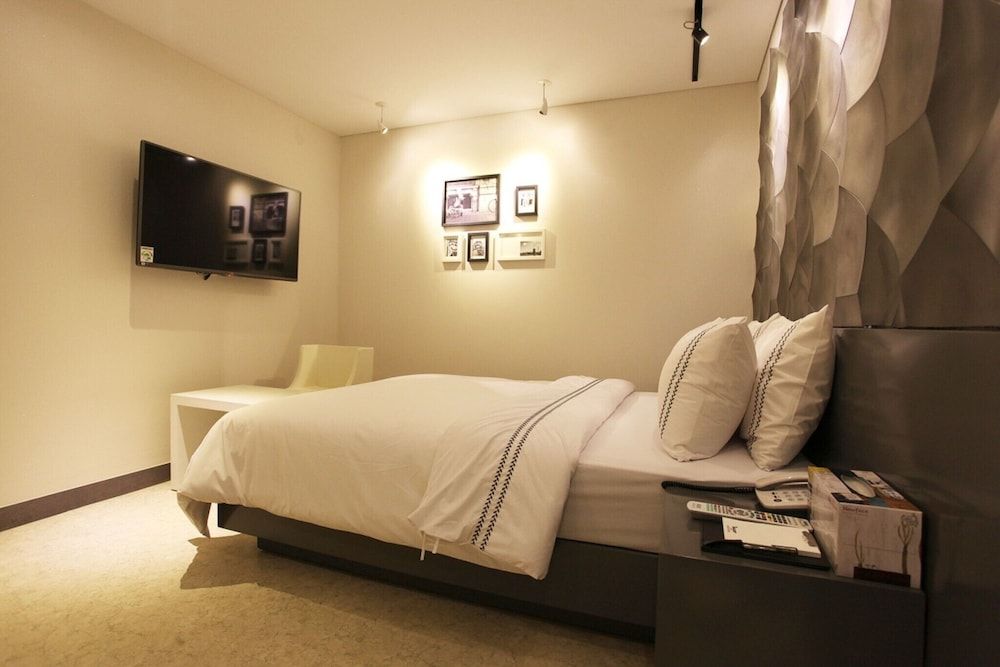 Sillim Tower Room (Special Room - Walkie Special) 24