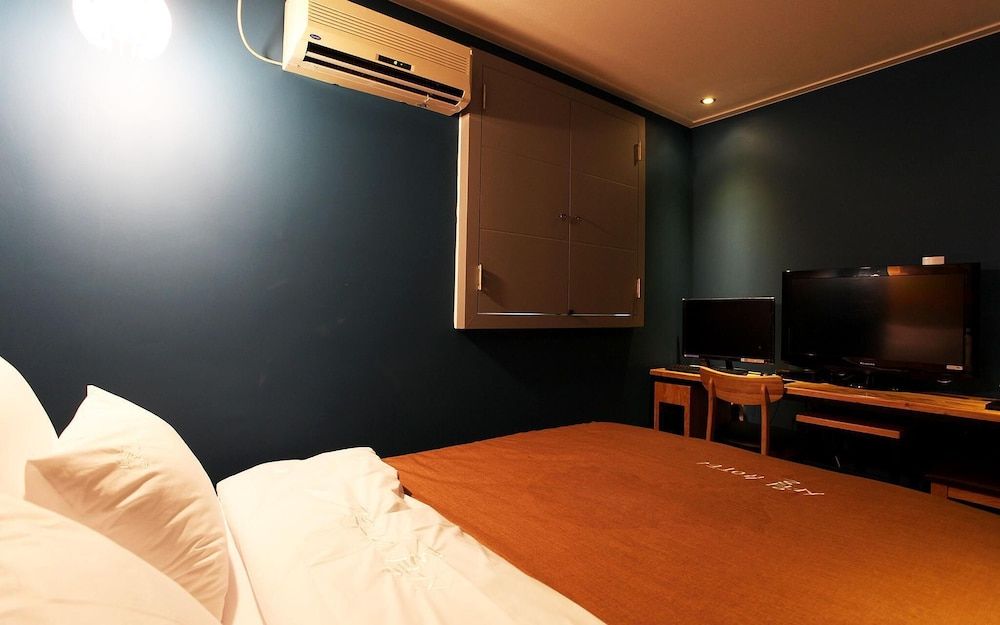 Yeongdeungpogucheong Station SL Room (A Type) 8