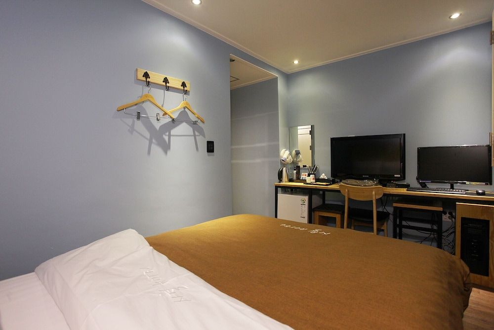 undefined Yeongdeungpogucheong Station SL 6