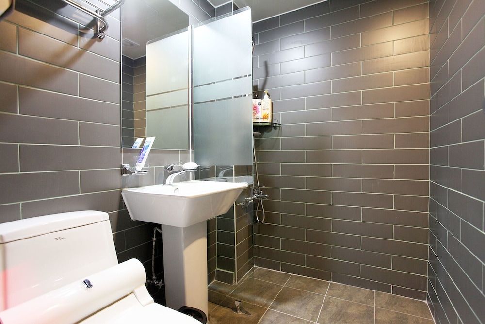 Yeongdeungpogucheong Station SL Room (A Type) 5