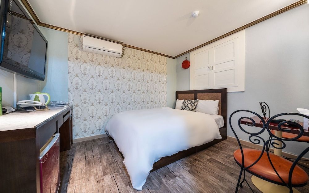 undefined Wangsipri Sweet 10