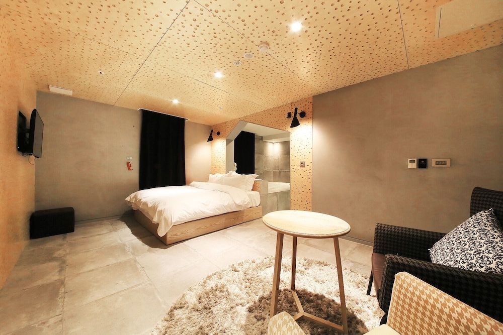 Yeoksam Rich Well Room (Deluxe (Free use of Netflix Disney+ T) 23