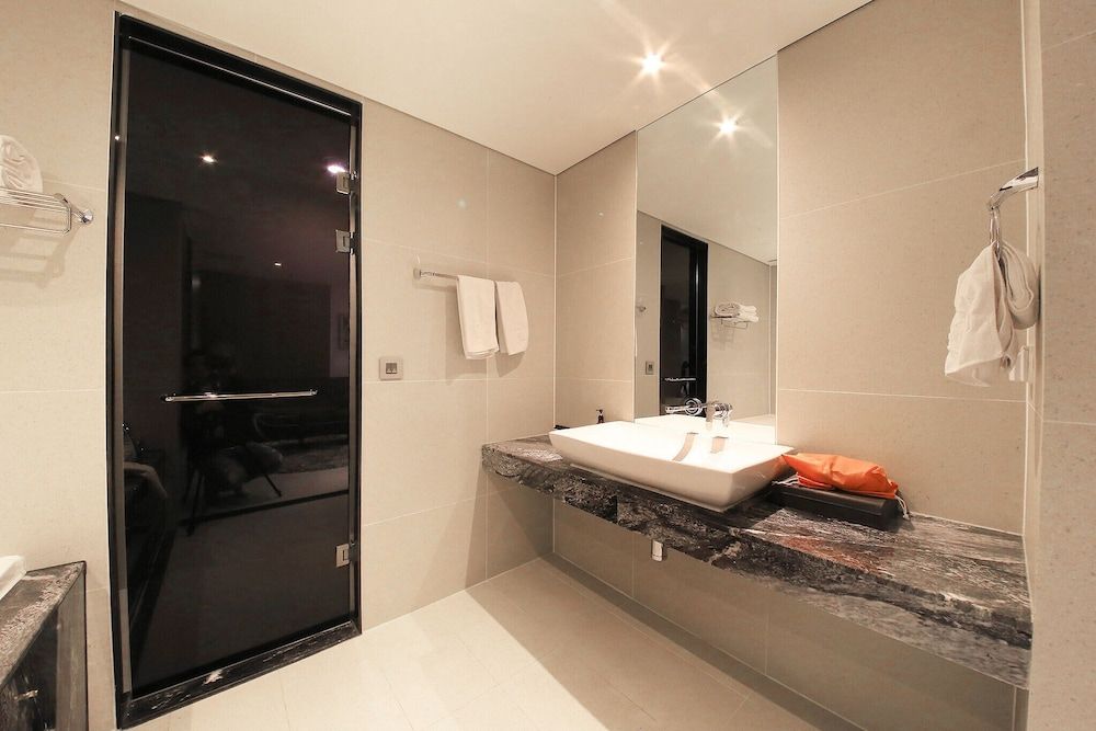 Yeoksam Rich Well Room (Deluxe (Free use of Netflix Disney+ T) 18