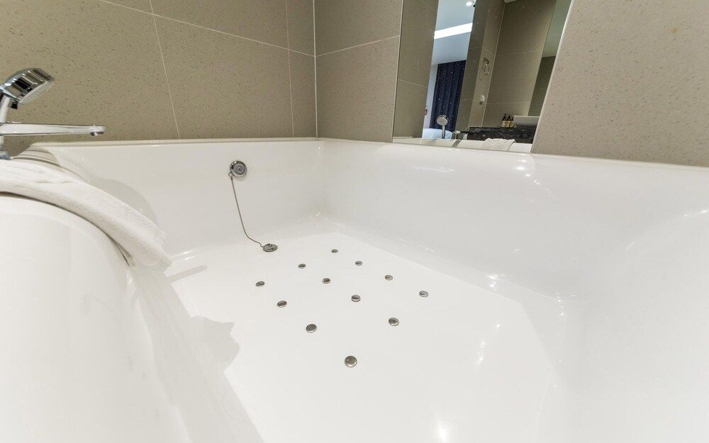 Yeoksam Rich Well Room (Deluxe (Free use of Netflix Disney+ T) 8