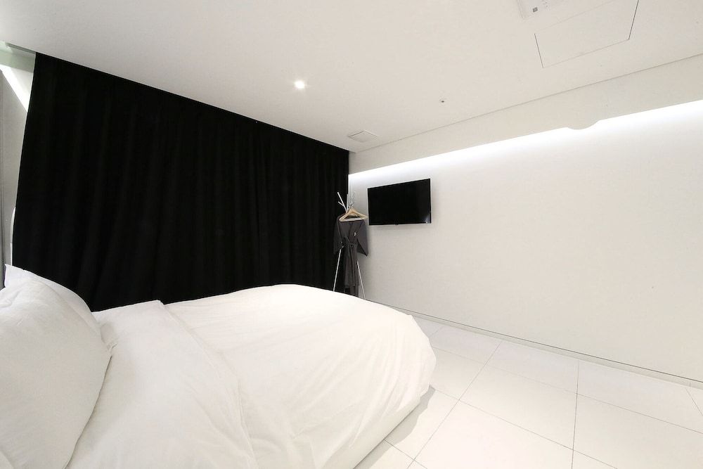 Yeoksam Rich Well Room (Superior (Free use of Netflix Disney+) 12