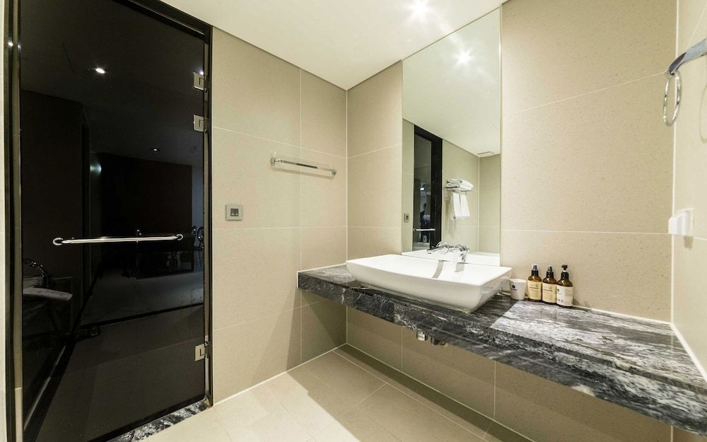 Yeoksam Rich Well Room (Deluxe (Free use of Netflix Disney+ T) 7