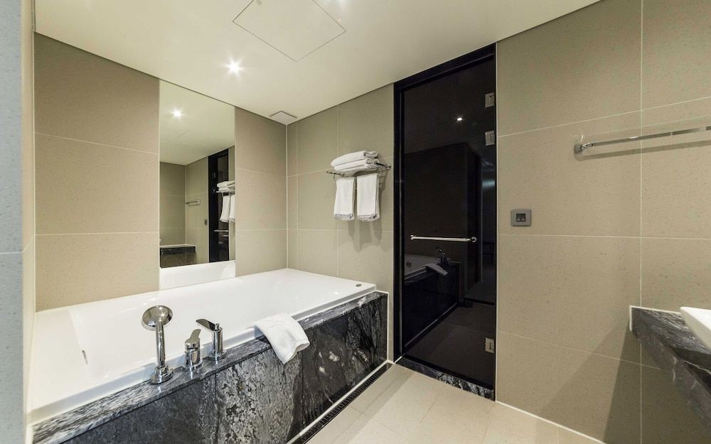 Yeoksam Rich Well Room (Deluxe (Free use of Netflix Disney+ T) 6