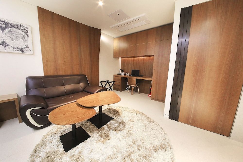 Yeoksam Rich Well Room (Deluxe (Free use of Netflix Disney+ T) 16