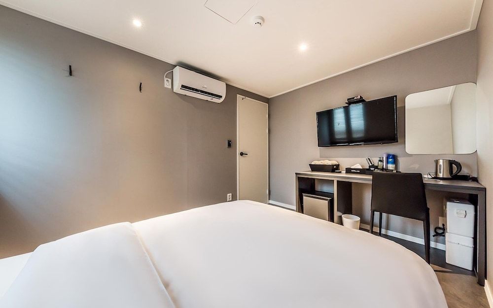 undefined Yongsan Amor 7