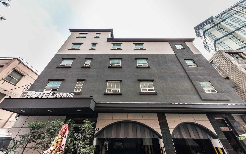 undefined Yongsan Amor