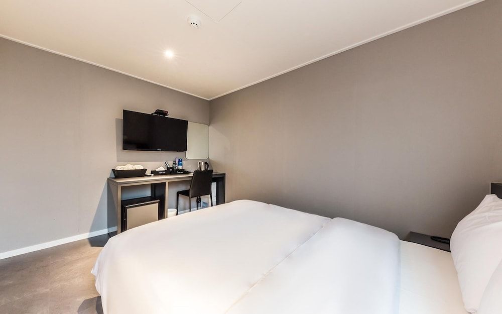 undefined Yongsan Amor 5