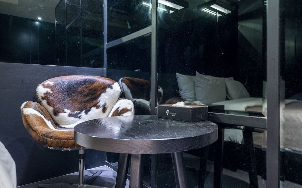 undefined Sinsa Latree 9