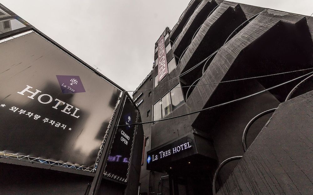 undefined Sinsa Latree 3