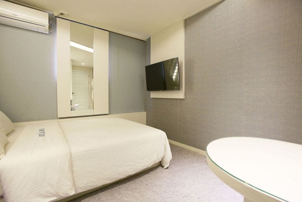 undefined Myeonmok Amiga 6