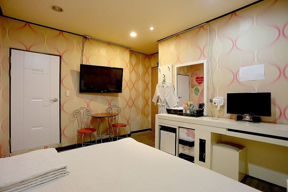 undefined Hoegi Cherry 9