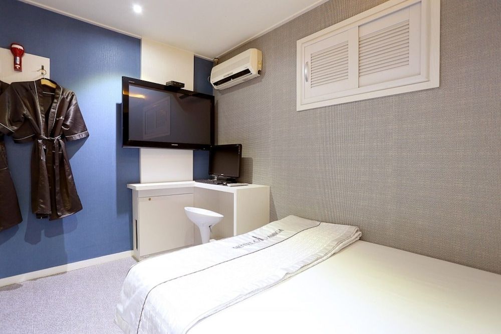 Gunja Amiga Room (General room (Netflix viewing / No pa) 16