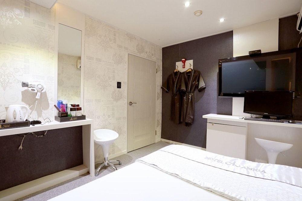 Gunja Amiga Room (General room (Netflix viewing / No pa) 6