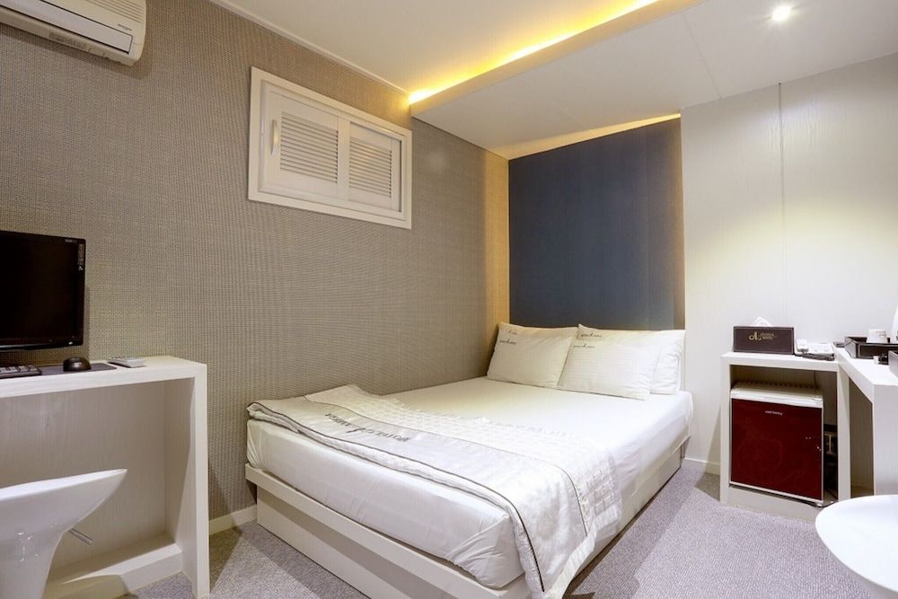 Gunja Amiga Room (General room (Netflix viewing / No pa) 14