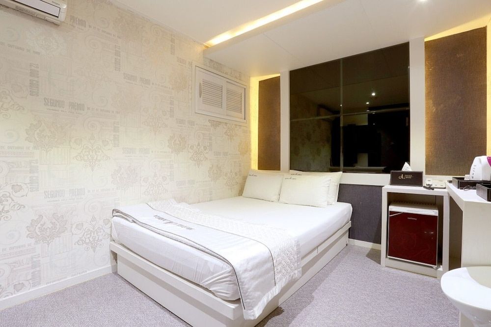 Gunja Amiga Room (General room (Netflix viewing / No pa) 9