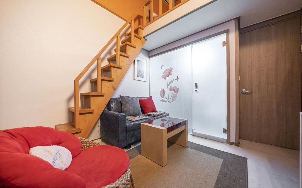 undefined Yeonsinnae Red 5