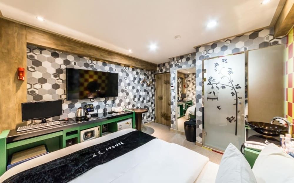 Jangan Hotel Gilbut Room (STANDARD - Consecutive nights possibl) 8