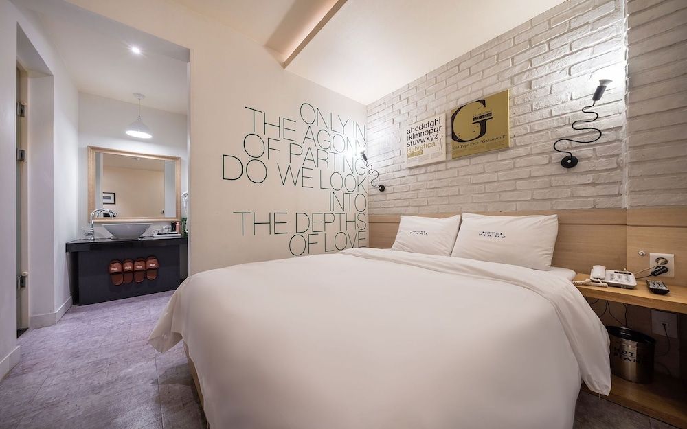 undefined Seongbuk Piano 8