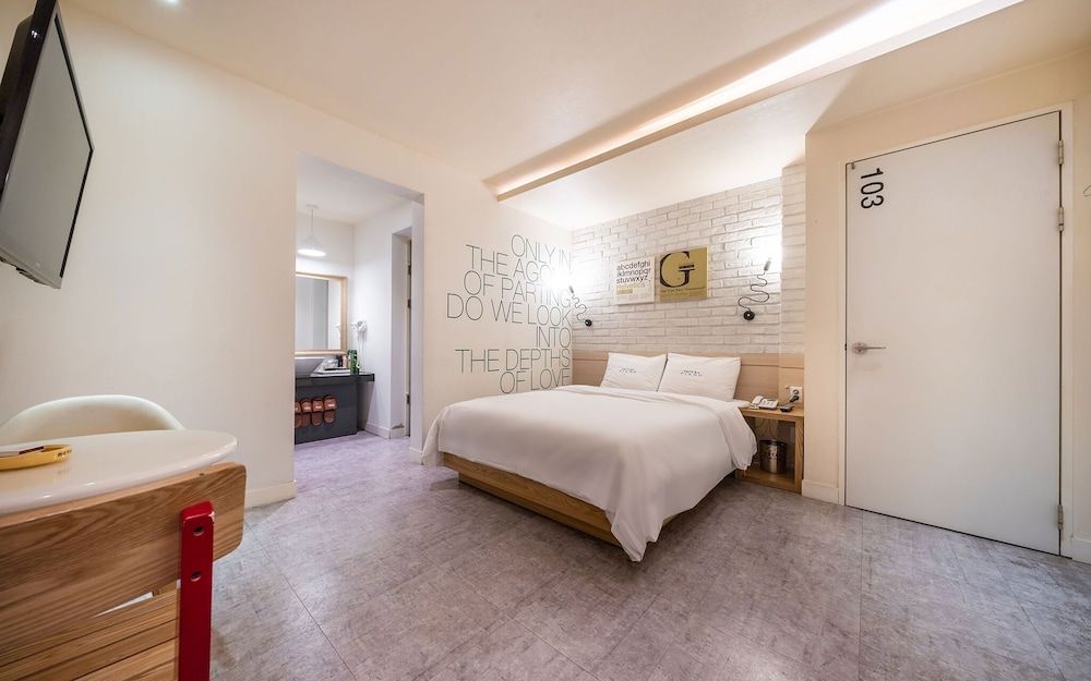 undefined Seongbuk Piano 9