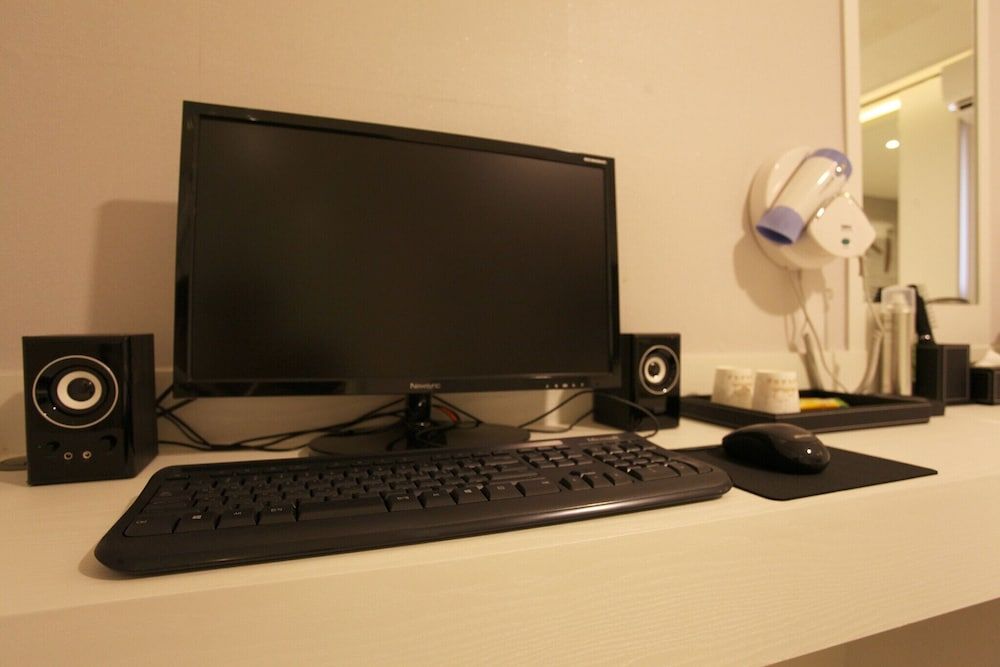 Myeonmok Choi Hotel Room (Standard - B (Free Netflix viewing in) 8