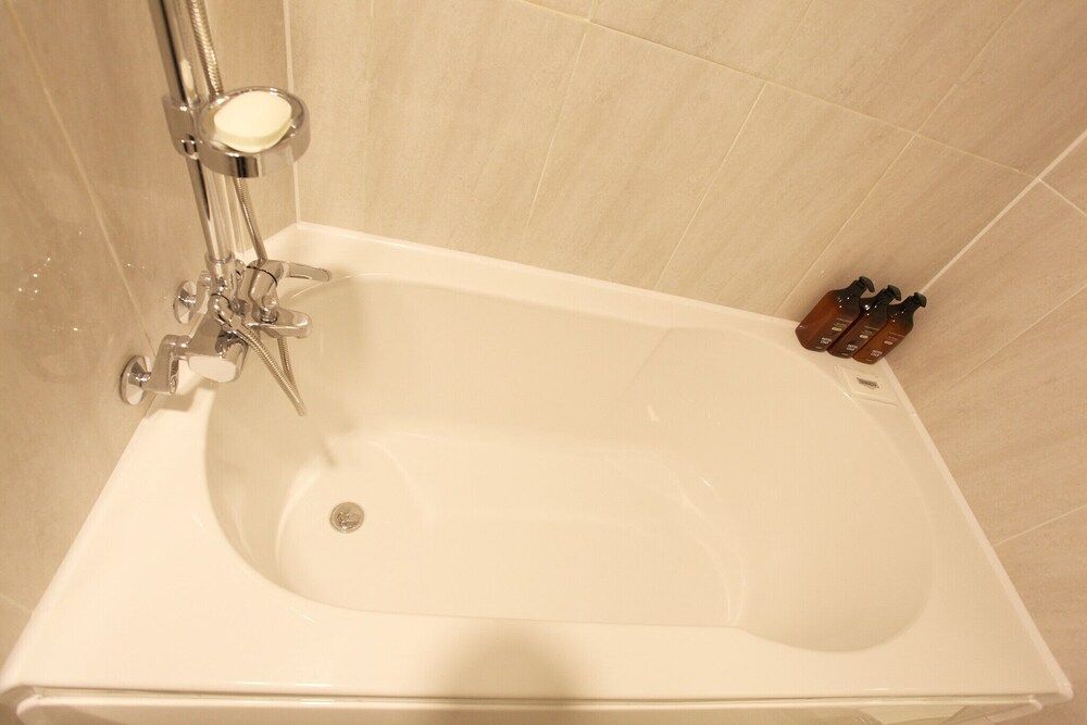 Myeonmok Choi Hotel Room (Premium (Free Netflix available in al) 16