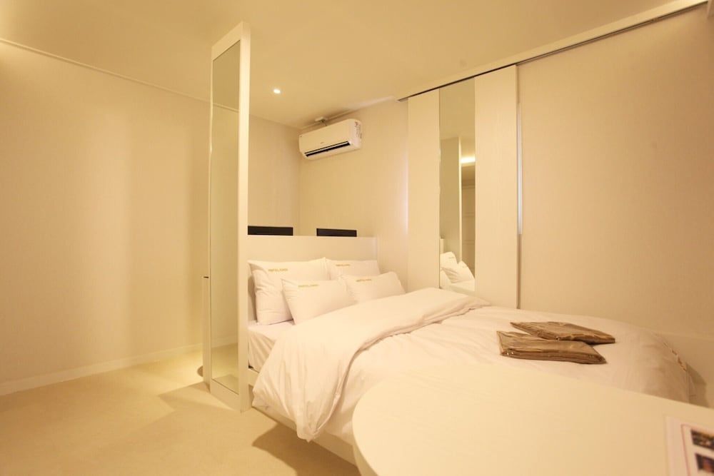 undefined Myeonmok Choi Hotel 7