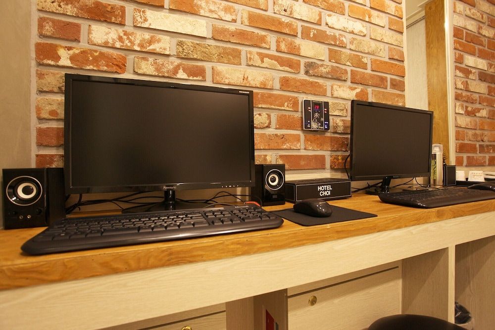 Myeonmok Choi Hotel Room (Premium (Free Netflix available in al) 13