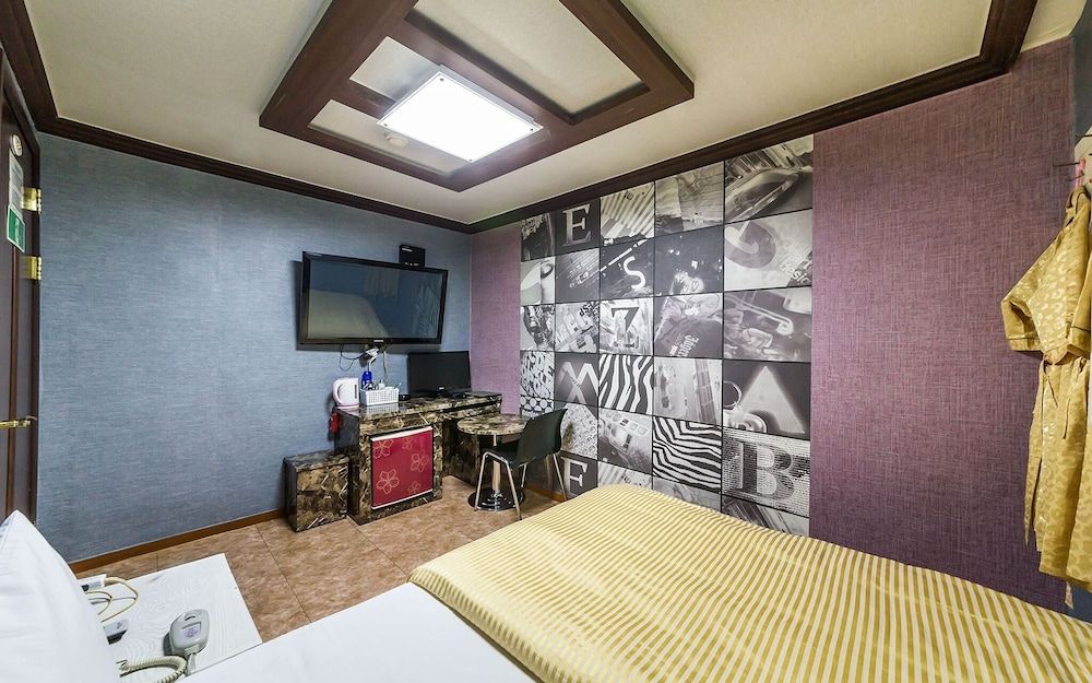 undefined Sillim Castle 6