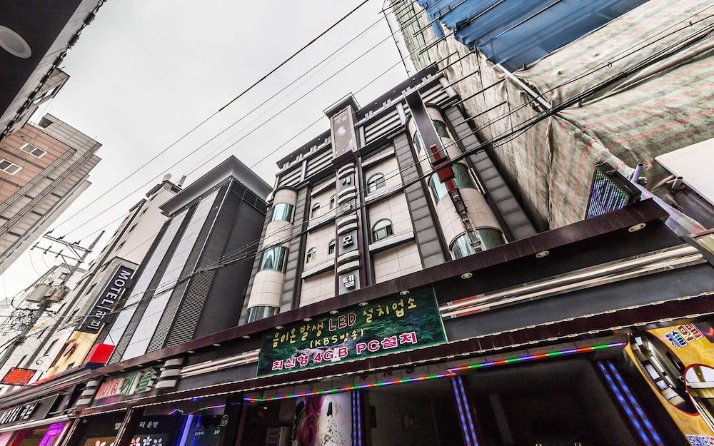 undefined Sillim Castle