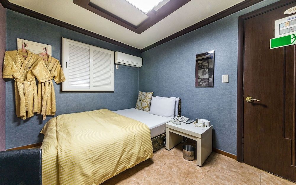 undefined Sillim Castle 4