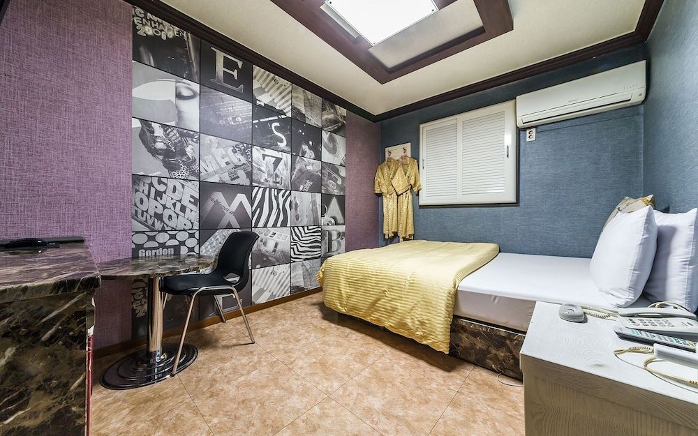 undefined Sillim Castle 2