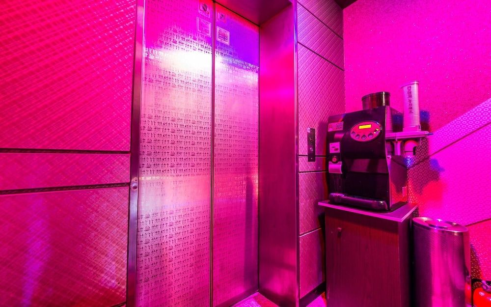 undefined Sillim Castle 8