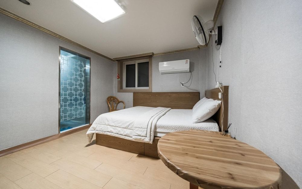 undefined Sillim Honey 10