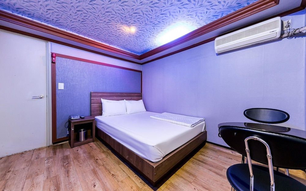 undefined Seoul National University Wheel 9