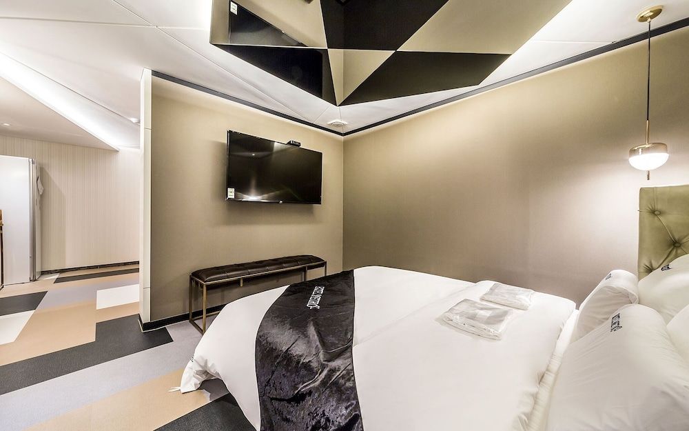 Sadang Metro21 Room (VIP (large whirlpool LG Styler/Netfli) 15