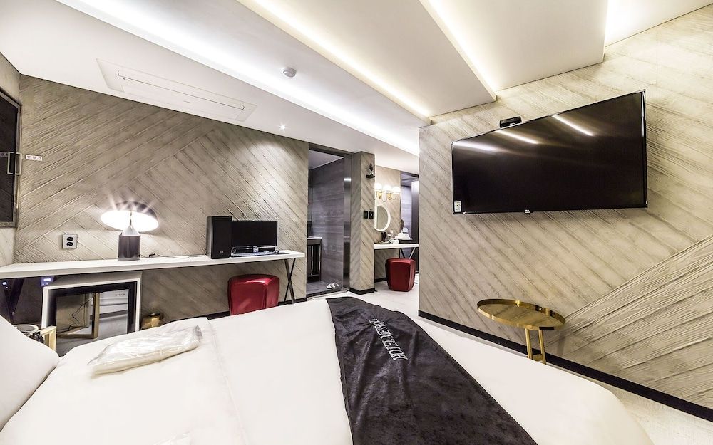 Sadang Metro21 Room (VIP (large whirlpool LG Styler/Netfli) 5