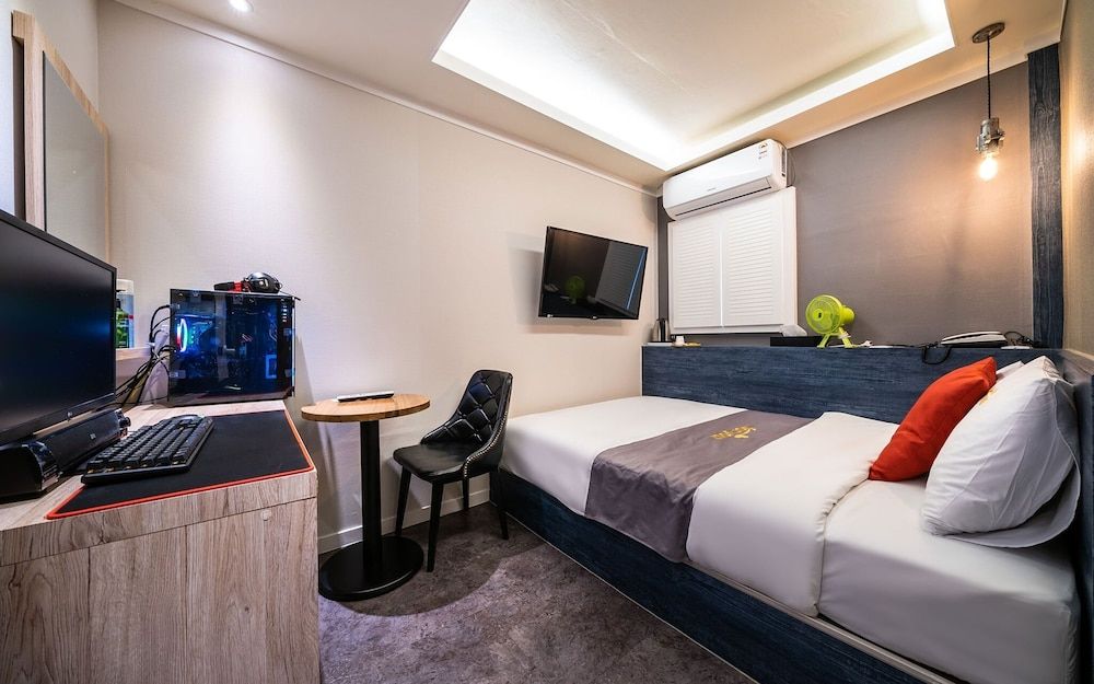 Yeongdeungpo For U Room (Standard (PC/Netflix)) 8