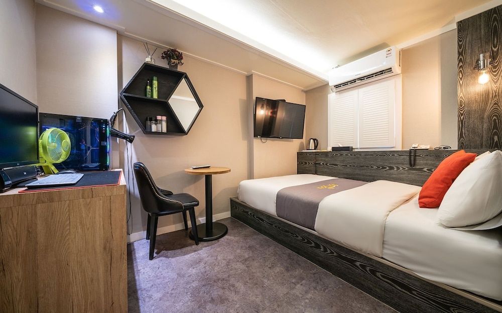 Yeongdeungpo For U Room (Standard (PC/Netflix))