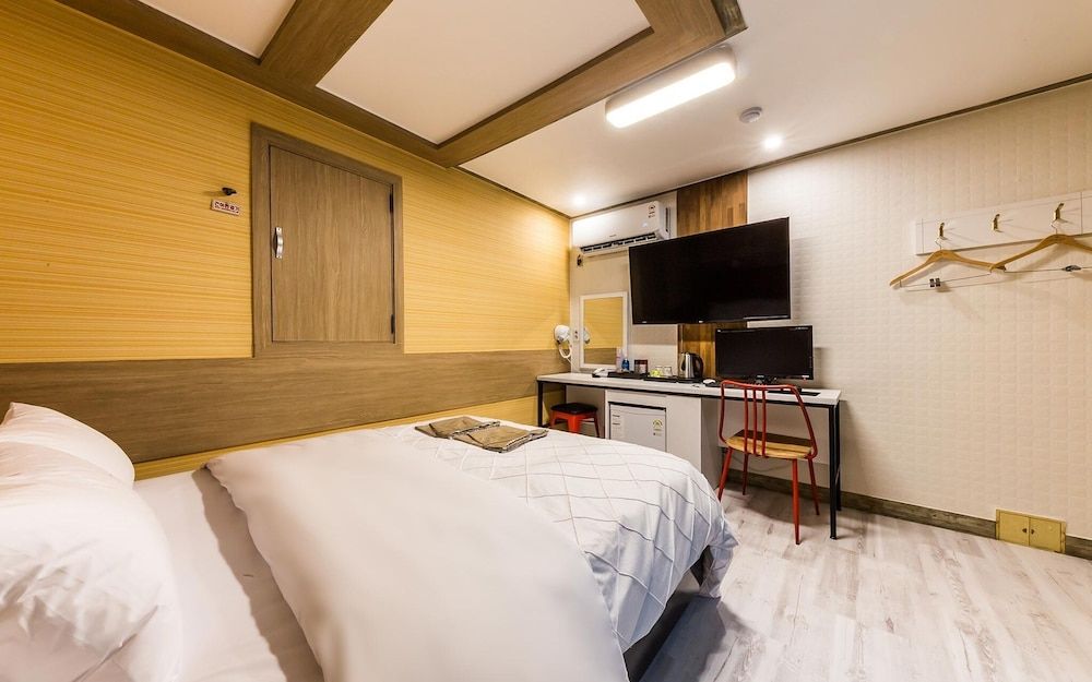 undefined Sincheon Ramon 9