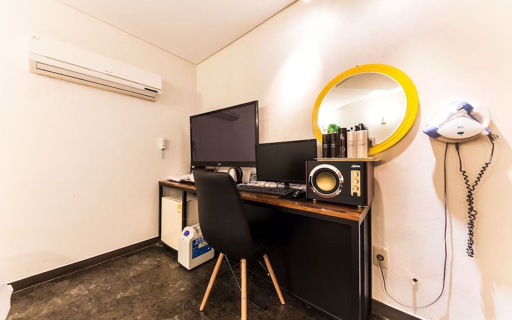 undefined Seocho Hotel ART 7