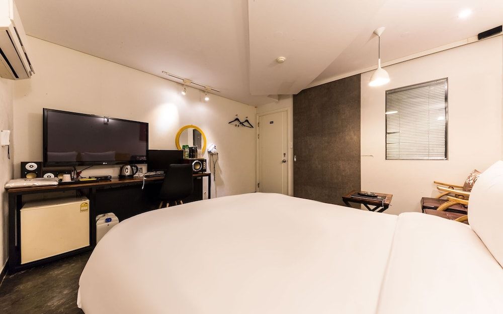 undefined Seocho Hotel ART 9