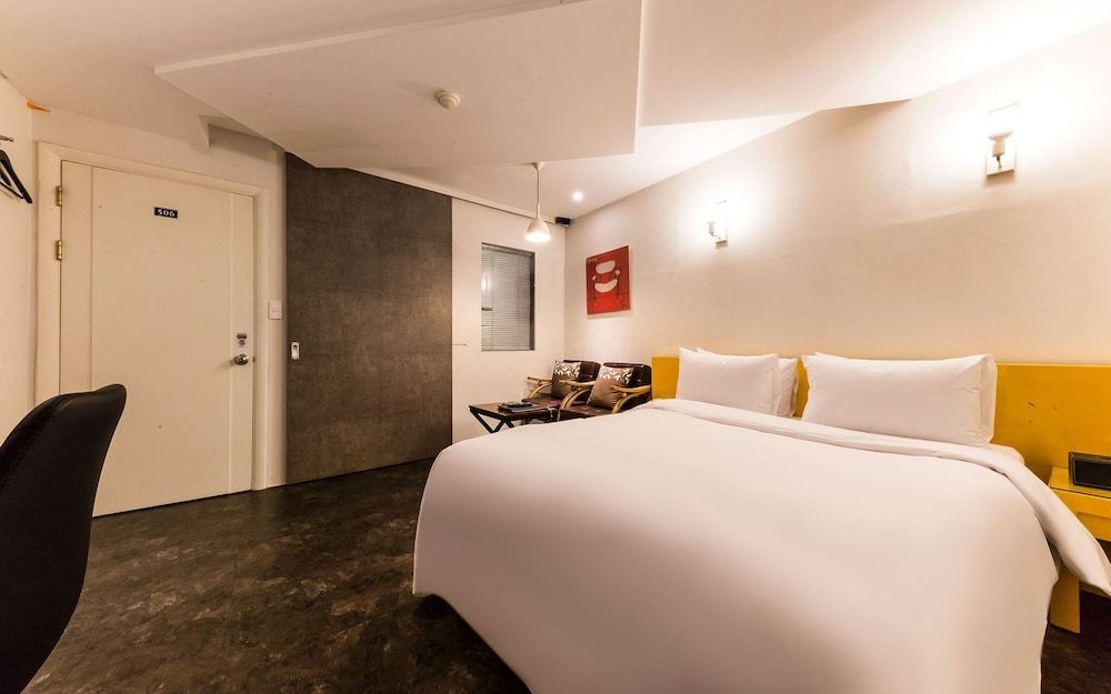 undefined Seocho Hotel ART 8